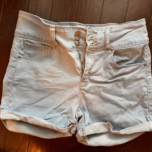 Booty Jean shorts. Super stretchy material like leggings! Size L - Picture 9 of 14